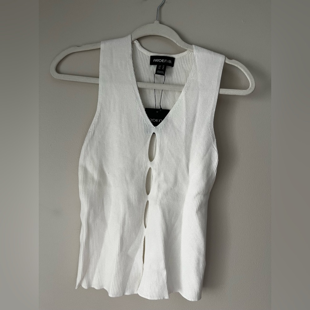 Arden B White Ribbed Keyhole Front Tank